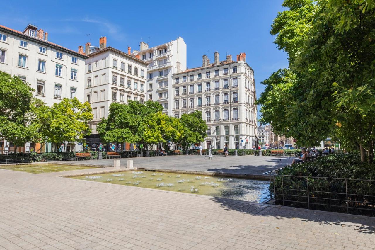 Hotel Des Artistes Лион Экстерьер фото